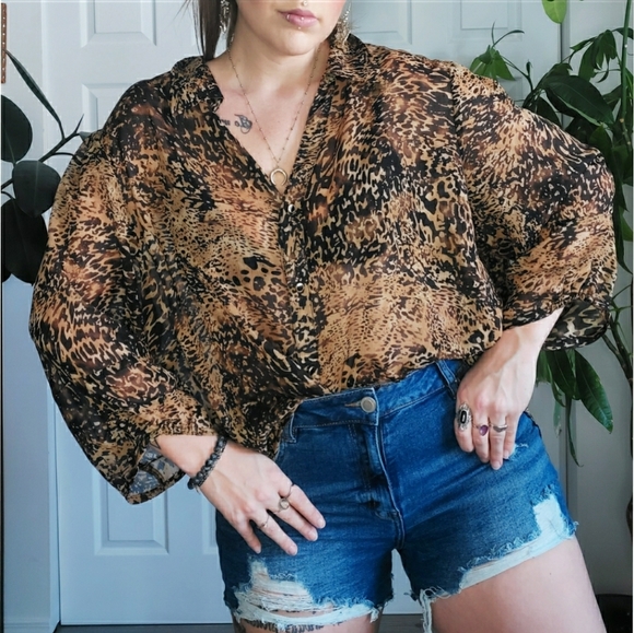 Animal Print Chiffon Blouse 4X - Picture 6 of 8